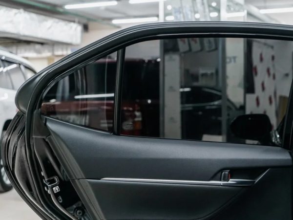 Автоматическая тонировка стекол автомобиля: удобство и безопасность нового поколения